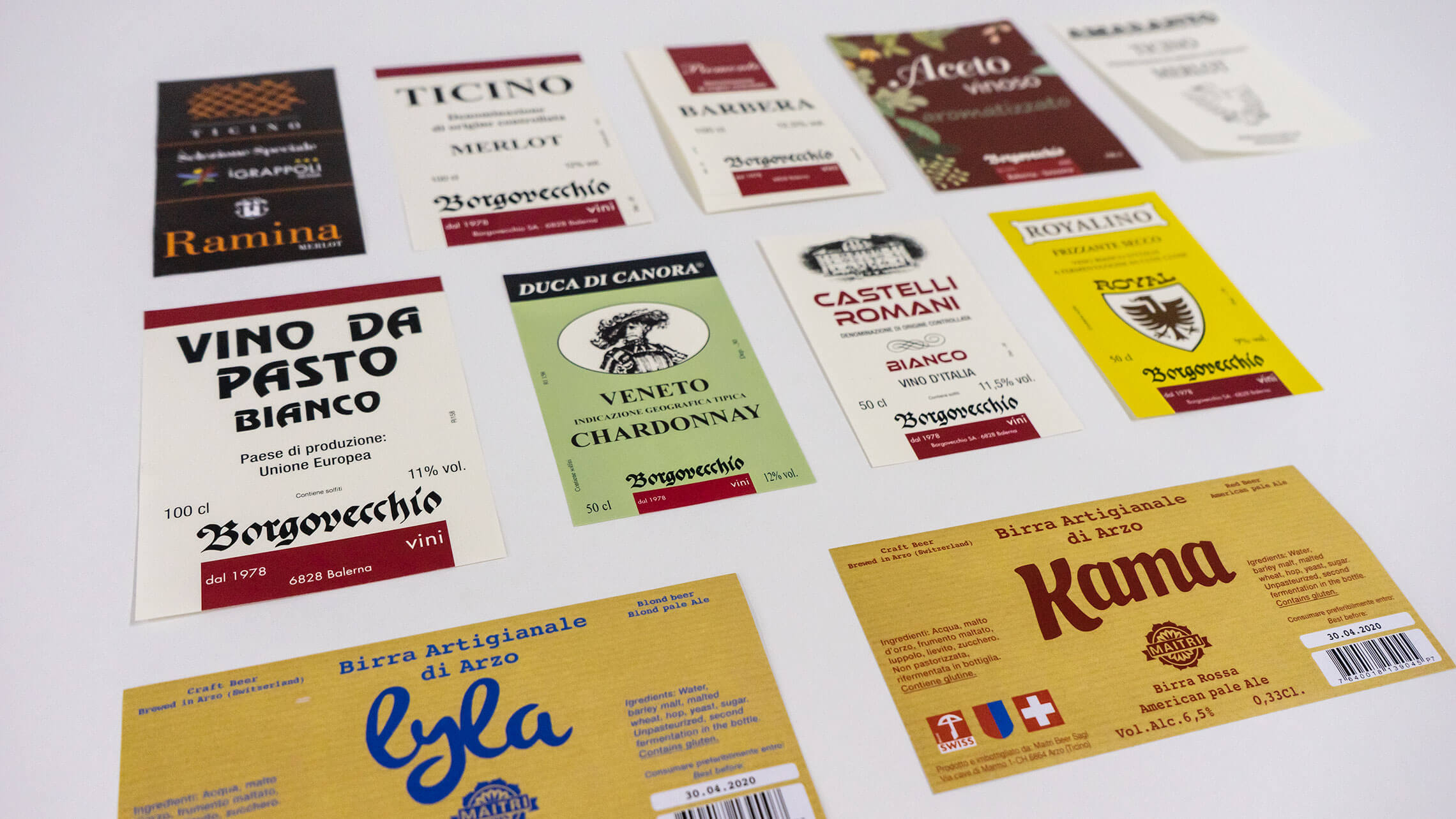 Etichette adesive stampate per prodotti — offset e finitura